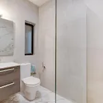 Spacious & Modern 3br In The Heart Of By 360 Estates * Слима