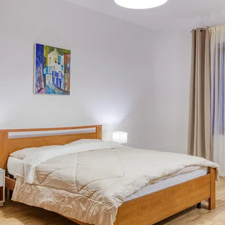 Spacious & Modern 3br In The Heart Of By 360 Estates