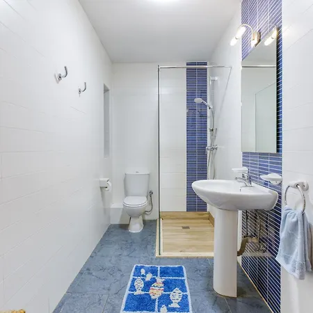 Spacious & Modern 3br In The Heart Of By 360 Estates *