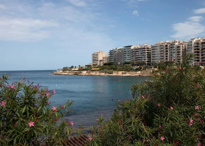 Spacious & Modern 3br In The Heart Of By 360 Estates *