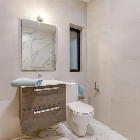 Spacious & Modern 3br In The Heart Of By 360 Estates * Sliema