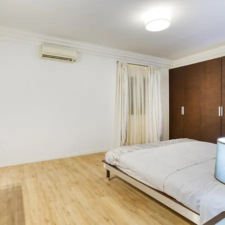 Spacious & Modern 3br In The Heart Of By 360 Estates Διαμέρισμα *