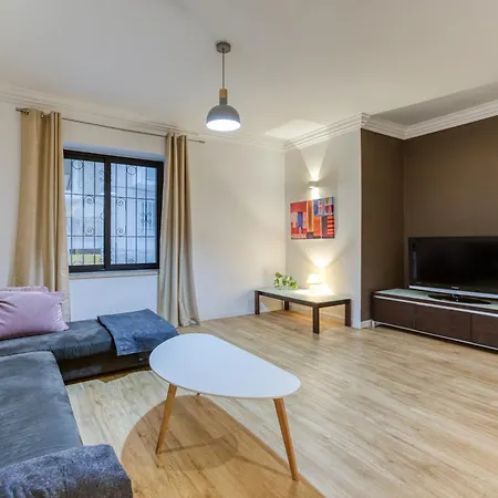 Spacious & Modern 3br In The Heart Of By 360 Estates Apartment *