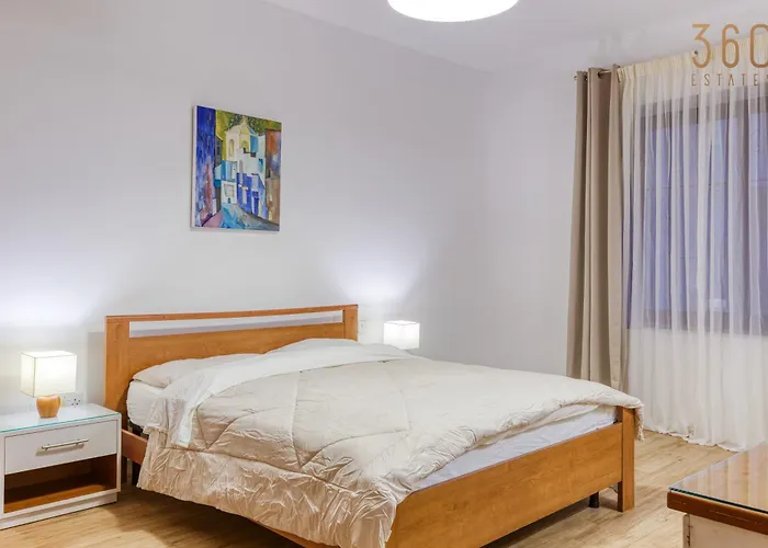 Spacious & Modern 3br In The Heart Of By 360 Estates