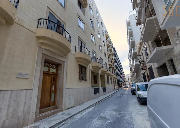 Spacious & Modern 3br In The Heart Of By 360 Estates Appartamento *