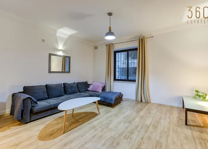 Apartament Spacious & Modern 3br In The Heart Of By 360 Estates *